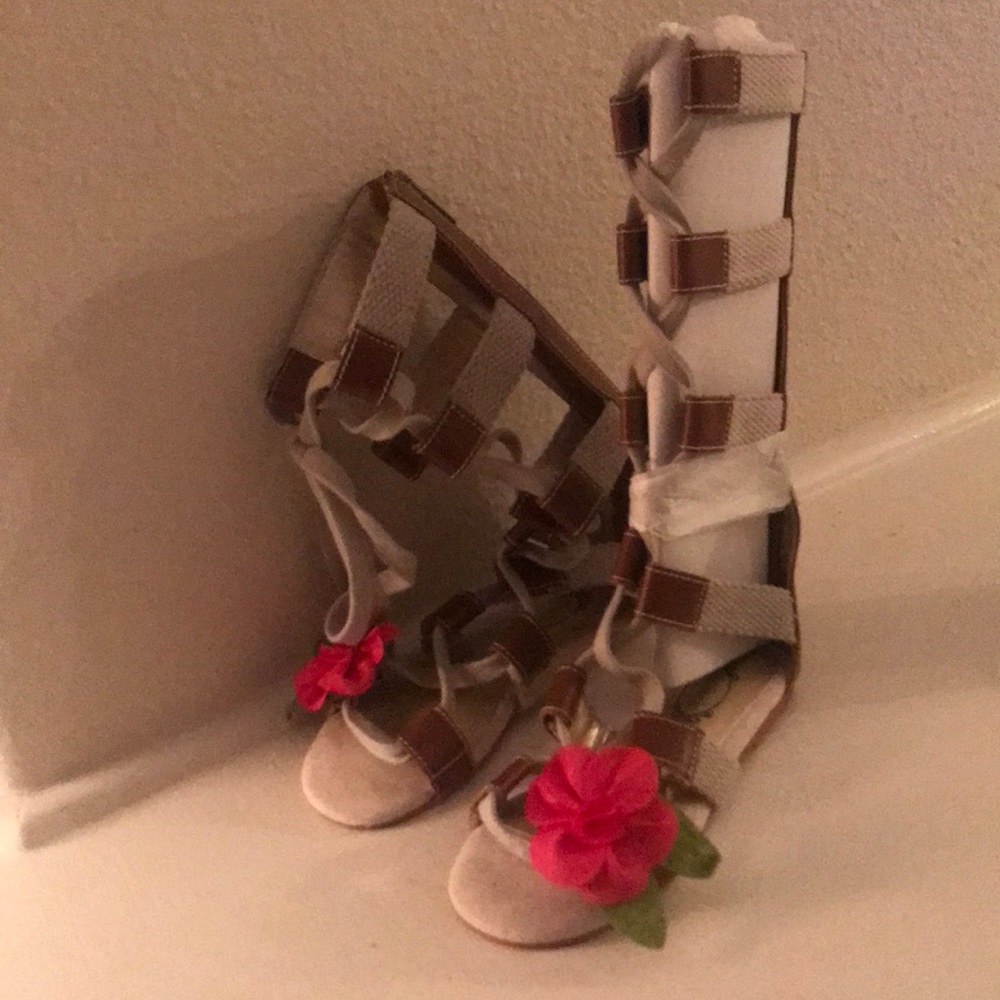 Joyfolie sandals size 11